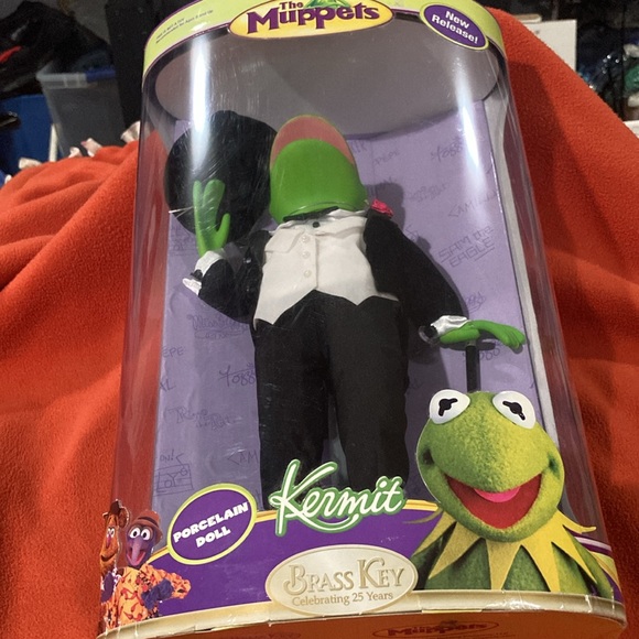 Kermit the frog porcelain doll - Picture 2 of 8